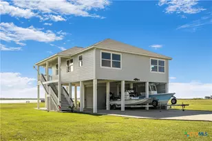 299 Bay Dr, Palacios, TX 77465 - Photo 6