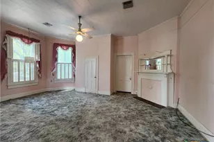 408 E Prairie St, Cuero, TX 77954 - Photo 20