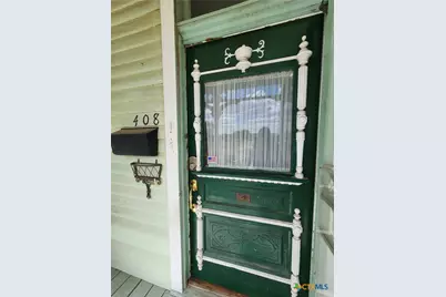 408 E Prairie Street, Cuero, TX 77954 - Photo 2