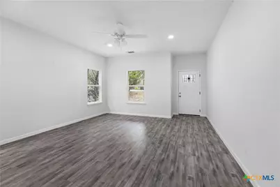 1234 Clearcreek Drive, Canyon Lake, TX 78133 - Photo 8