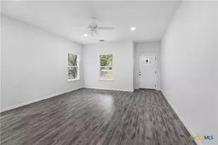 1234 Clearcreek Dr, Canyon Lake, TX 78133 - Photo 8