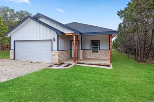 1234 Clearcreek Dr, Canyon Lake, TX 78133 - Photo 2