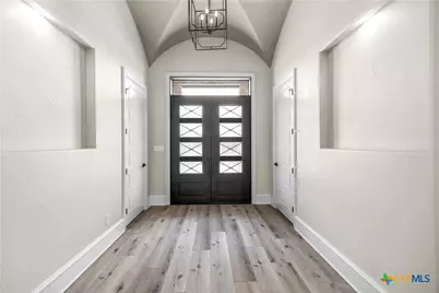 331 Sendera Loop, Victoria, TX 77904 - Photo 6