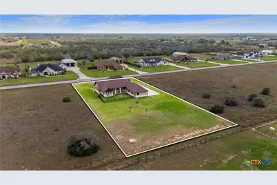 331 Sendera Loop, Victoria, TX 77904 - Photo 46