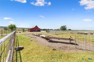 505 Co Rd 4205, Cranfills Gap, TX 76637 - Photo 26