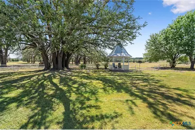 505 Cr 4205, Cranfills Gap, TX 76637 - Photo 24