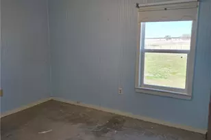 505 Co Rd 4205, Cranfills Gap, TX 76637 - Photo 44