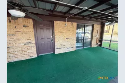 508 E Travis Street, Luling, TX 78648 - Photo 16