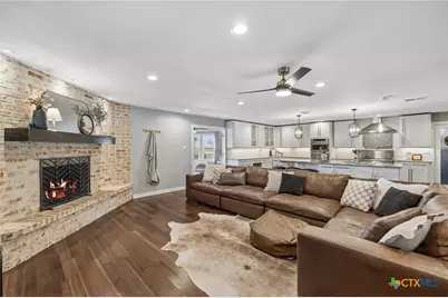 677 Floral Avenue, New Braunfels, TX 78130 - Photo 14