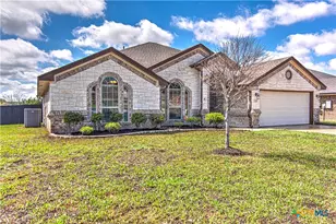 1120 Dark Wood Dr, Harker Heights, TX 76548 - Photo 2