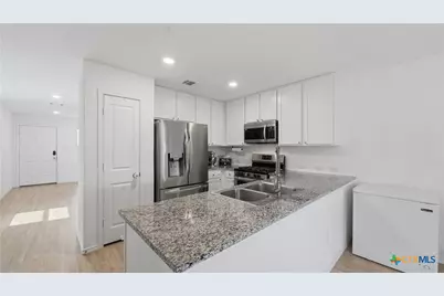 9211 Navarro Vista, Seguin, TX 78155 - Photo 16