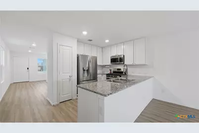 9211 Navarro Vista, Seguin, TX 78155 - Photo 10