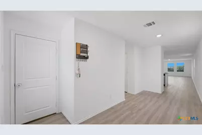 9211 Navarro Vista, Seguin, TX 78155 - Photo 16
