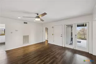 54 S Hampton Dr, Seguin, TX 78155 - Photo 22