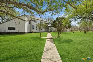 54 S Hampton Dr, Seguin, TX 78155 - Photo 8
