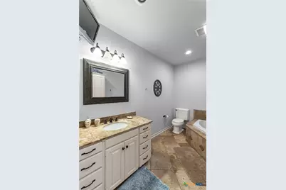 316 Marshall Johnson Avenue, Port Lavaca, TX 77979 - Photo 30