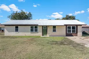 575 Farm Road 1602, Jonesboro, TX 76538 - Photo 1