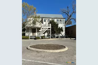 256 W Court Street, Seguin, TX 78155 - Photo 26