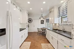 901 S Roy Reynolds Dr, Harker Heights, TX 76548 - Photo 18