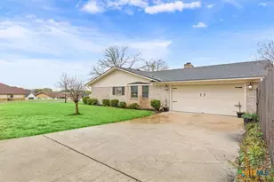 901 S Roy Reynolds Dr, Harker Heights, TX 76548 - Photo 4