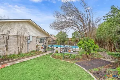 901 S Roy Reynolds Drive, Harker Heights, TX 76548 - Photo 32