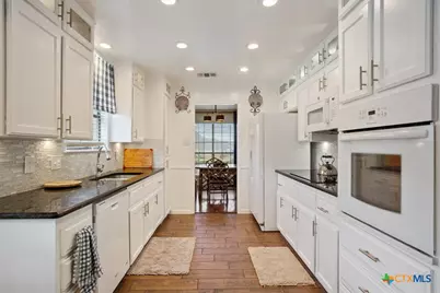 901 S Roy Reynolds Drive, Harker Heights, TX 76548 - Photo 20