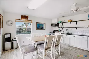 88 Bay St, Port O'Connor, TX 77982 - Photo 16