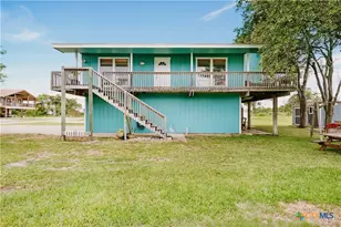 88 Bay St, Port O'Connor, TX 77982 - Photo 1