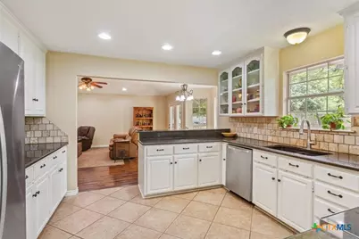 7511 N Lakeview Drive, Salado, TX 76571 - Photo 18