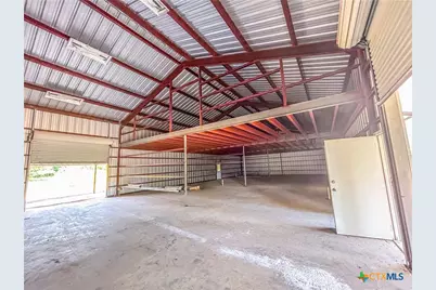 90 Honey Drive, Victoria, TX 77904 - Photo 14