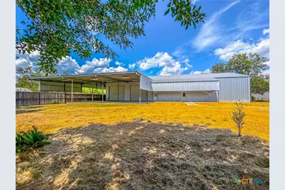 90 Honey Drive, Victoria, TX 77904 - Photo 2