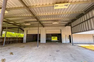 90 Honey Dr, Victoria, TX 77904 - Photo 28