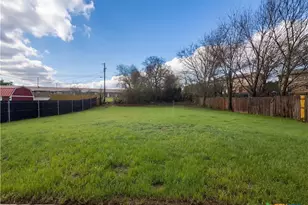 908 Hackberry St, Copperas Cove, TX 76522 - Photo 16