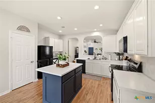 911 Karah, New Braunfels, TX 78130 - Photo 14