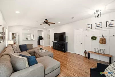 911 Karah, New Braunfels, TX 78130 - Photo 6