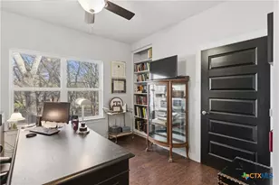 121 Lakeside Dr, Seguin, TX 78155 - Photo 24