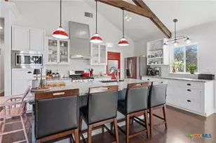 121 Lakeside Dr, Seguin, TX 78155 - Photo 8