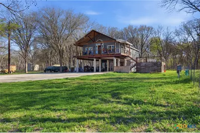 121 Lakeside Drive, Seguin, TX 78155 - Photo 2