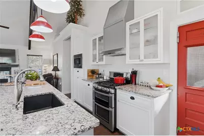 121 Lakeside Drive, Seguin, TX 78155 - Photo 10