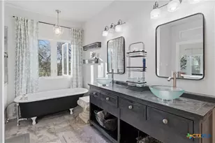 121 Lakeside Dr, Seguin, TX 78155 - Photo 22