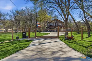 121 Lakeside Dr, Seguin, TX 78155 - Photo 40