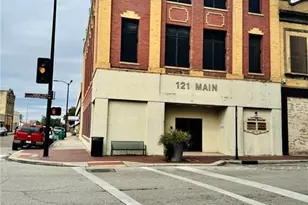 121 S Main St, Victoria, TX 77901 - Photo 1