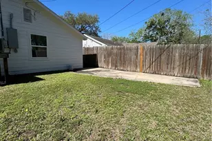 1708 Alamo Dr, Victoria, TX 77901 - Photo 32