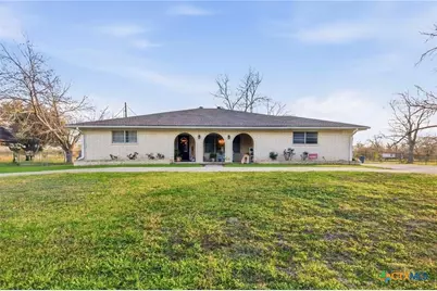 911 W Constitution Street, Victoria, TX 77901 - Photo 2