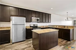 1005 Tripp Ln, New Braunfels, TX 78130 - Photo 4