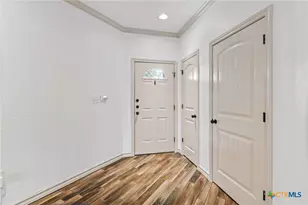 1005 Tripp Ln, New Braunfels, TX 78130 - Photo 2