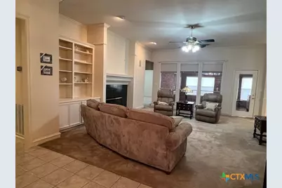 204 Windy Way Drive, Victoria, TX 77904 - Photo 2