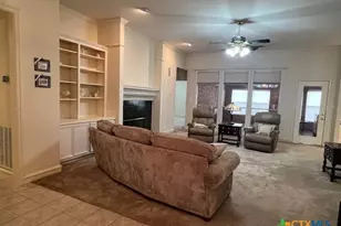 204 Windy Way Dr, Victoria, TX 77904 - Photo 2