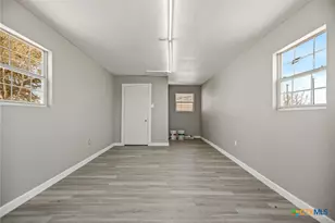 817 McAdams Rd, Goliad, TX 77963 - Photo 32