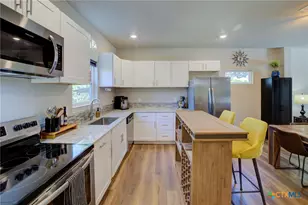 1577 Whispering Hills Dr, Canyon Lake, TX 78133 - Photo 16